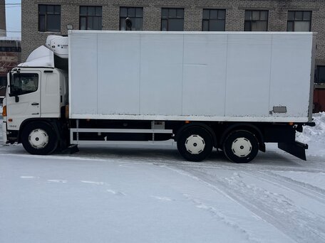 2015 Hino Series 500 (Ranger), белый, 6250000 рублей, вид 2