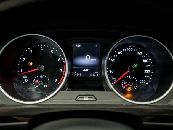2017 Volkswagen Tiguan II, белый, 2418000 рублей - вид 9