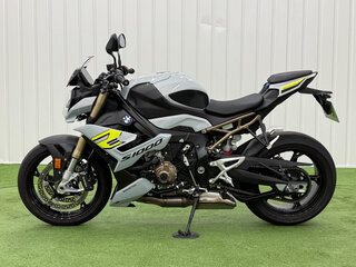 2022 BMW S 1000 R, чёрный, 1360000 рублей, вид 4