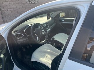 2023 Lada (ВАЗ) Vesta I Рестайлинг (NG), белый, 1320000 рублей, вид 4