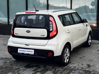 2017 Kia Soul II Рестайлинг, бежевый, 1430000 рублей, вид 5