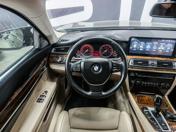 2014 BMW 7 серии Long 740Li xDrive V (F01/F02/F04) Рестайлинг, серый, 2999900 рублей - вид 12