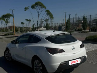 2013 Opel Astra GTC J Рестайлинг, белый, 900000 рублей, вид 5