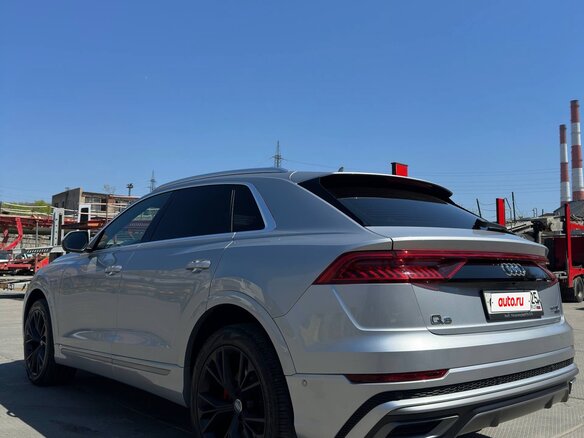 2020 Audi Q8 50 TDI I (4M), чёрный, 6500000 рублей - вид 5