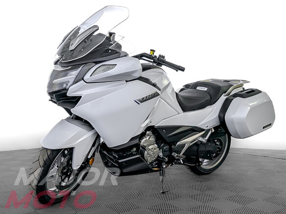 2025 CFMoto 1250TR-G, белый, 1858869 рублей - вид 3