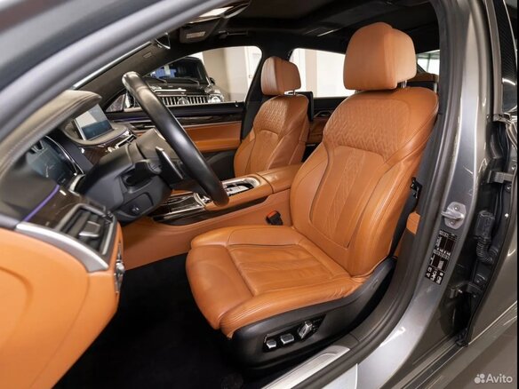 2017 BMW 7 серии Long 730Ld xDrive VI (G11/G12), чёрный, 3400000 рублей - вид 18
