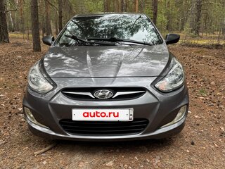 2011 Hyundai Solaris I, серый, 715000 рублей, вид 2