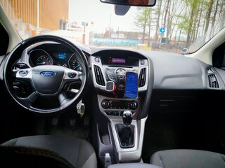 2011 Ford Focus III, серебристый, 680000 рублей, вид 5