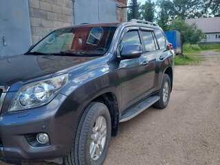 2011 Toyota Land Cruiser Prado 150 Series, серый, 2250000 рублей, вид 3