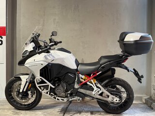 2022 Ducati Multistrada V4, белый, 1890000 рублей, вид 2