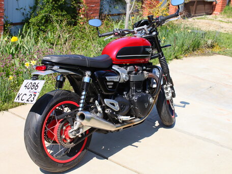 2019 Triumph Speed Twin, красный, 1130000 рублей, вид 3