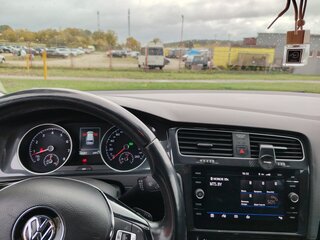 2020 Volkswagen Golf VII Рестайлинг, серый, 1350000 рублей, вид 4