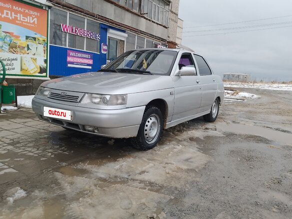 2004 Lada (ВАЗ) 2110, серебристый, 147000 рублей