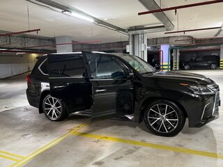 2018 Lexus LX 570 III Рестайлинг 2, чёрный, 5800000 рублей, вид 4