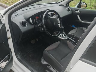2012 Peugeot 308 I Рестайлинг, белый, 675000 рублей, вид 5