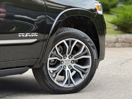 2026 Ram 1500 Crew Cab V Рестайлинг, чёрный, 10190000 рублей, вид 4