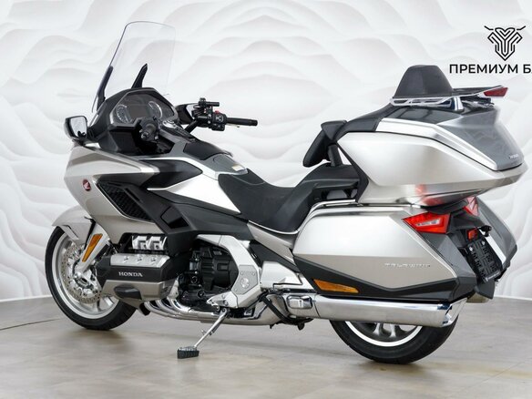 2024 Honda GL 1800 Gold Wing, серебристый, 3177000 рублей - вид 7