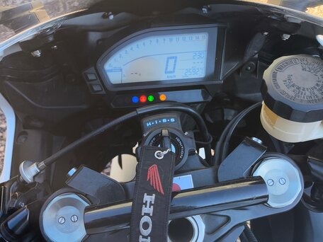 2014 Honda CBR 1000 RR/RA Fireblade, белый, 920000 рублей, вид 4