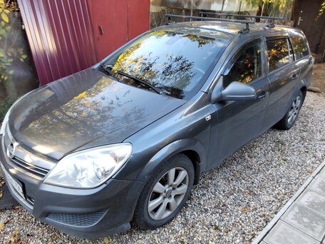 2012 Opel Astra H Рестайлинг, серый, 520000 рублей, вид 1