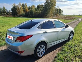 2012 Hyundai Solaris I, серебристый, 900000 рублей, вид 5