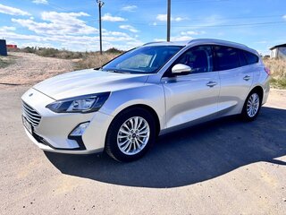 2019 Ford Focus IV, серебристый, 1410000 рублей, вид 1