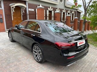 2021 Mercedes-Benz E-Класс 350 d V (W213, S213, C238) Рестайлинг, чёрный, 6000000 рублей, вид 4