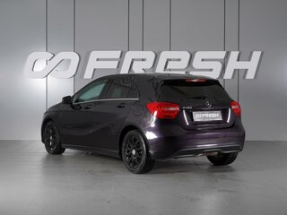 2014 Mercedes-Benz A-Класс 180 III (W176), фиолетовый, 1449000 рублей, вид 2