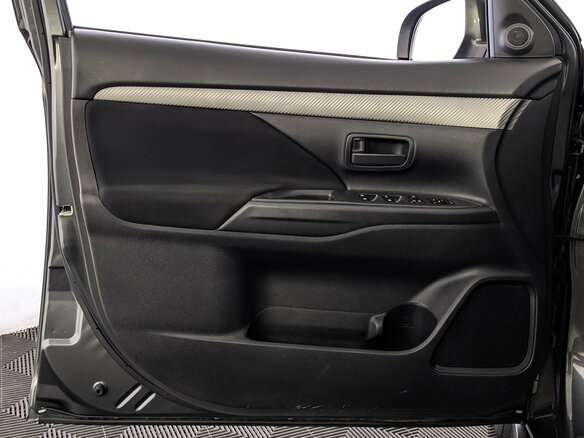 2018 Mitsubishi Outlander III Рестайлинг 2, серый, 1825000 рублей - вид 18
