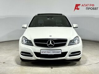 2013 Mercedes-Benz C-Класс 300 III (W204) Рестайлинг, белый, 1580000 рублей, вид 2
