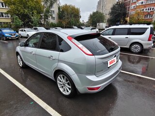 2011 Ford Focus II Рестайлинг, серебристый, 565000 рублей, вид 3