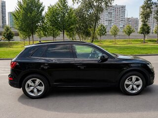 2021 Audi Q5 45 TFSI II (FY) Рестайлинг, чёрный, 4100000 рублей, вид 3
