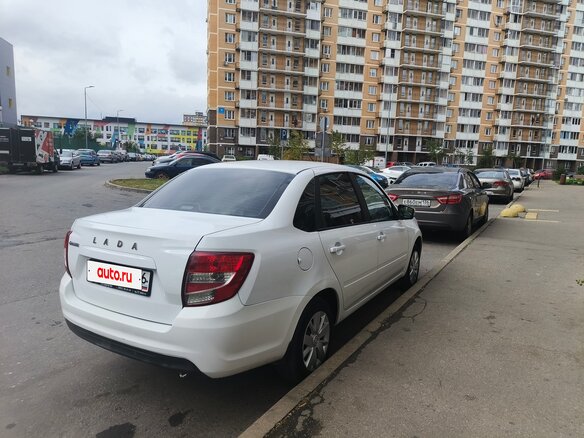 2022 Lada (ВАЗ) Granta I Рестайлинг, белый, 600000 рублей - вид 3