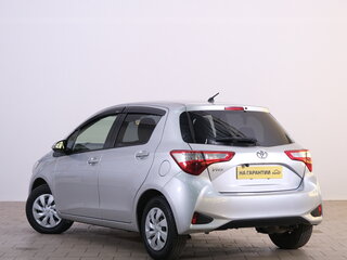 2019 Toyota Vitz III (XP130) Рестайлинг 2, серый, 1129000 рублей, вид 4