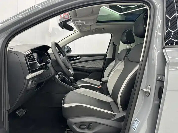 2025 Jetta VS7 I Рестайлинг 1, серый, 2355000 рублей - вид 4