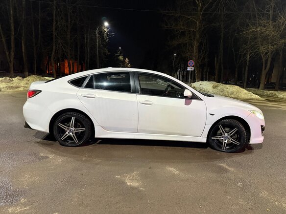 2010 Mazda 6 II (GH) Рестайлинг, белый, 850000 рублей - вид 14