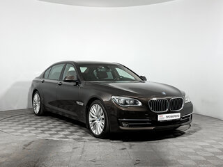 2014 BMW 7 серии Long 740Li xDrive V (F01/F02/F04) Рестайлинг, коричневый, 2326500 рублей, вид 3