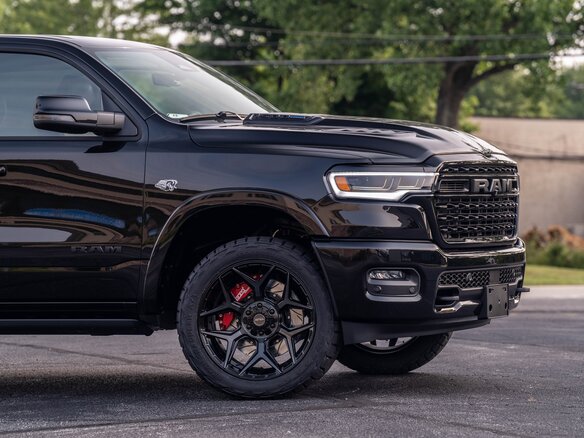 2026 Ram 1500 Crew Cab eTorque V Рестайлинг, чёрный, 16500000 рублей - вид 25