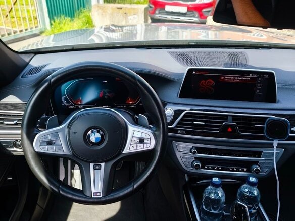 2021 BMW 7 серии 730i VI (G11/G12) Рестайлинг, серый, 5500000 рублей - вид 7