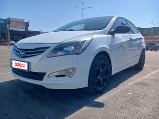 2015 Hyundai Solaris I Рестайлинг, белый, 780000 рублей, вид 1