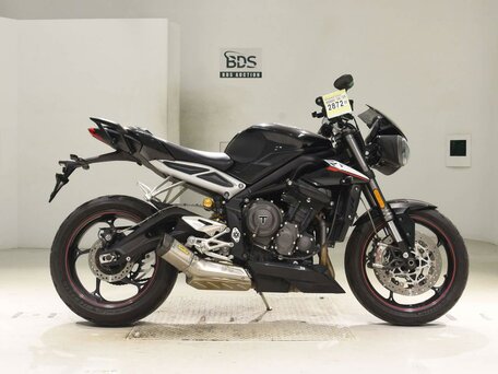 2018 Triumph Street Triple, чёрный, 749000 рублей, вид 2