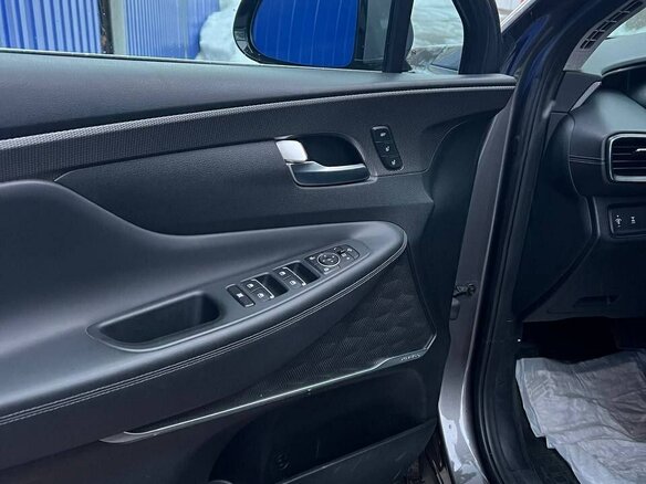 2019 Hyundai Santa Fe IV, серый, 3300000 рублей - вид 6