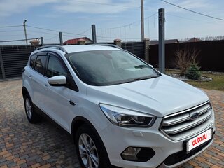 2017 Ford Kuga II Рестайлинг, белый, 1950000 рублей, вид 2