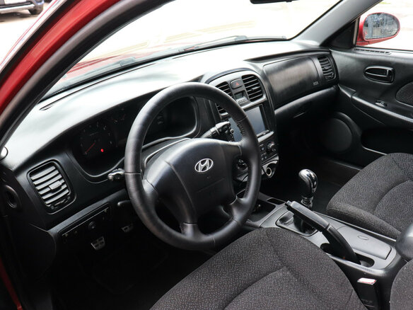 2005 Hyundai Sonata IV (EF) Рестайлинг, красный, 380000 рублей - вид 6