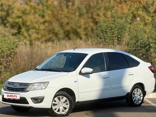 2017 Lada (ВАЗ) Granta I, белый, 460000 рублей, вид 1