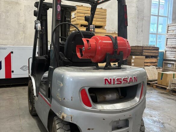 2007 Nissan PL, серебристый, 1490000 рублей - вид 2