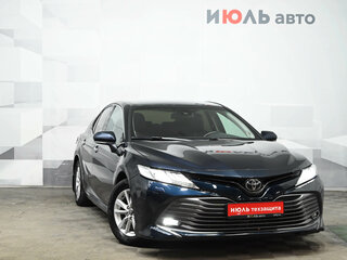 2018 Toyota Camry VIII (XV70), синий, 2450000 рублей, вид 3
