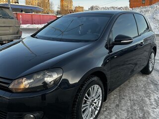 2010 Volkswagen Golf VI, чёрный, 679000 рублей, вид 1