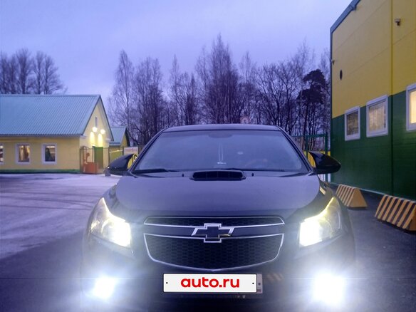 2011 Chevrolet Cruze I, чёрный, 850000 рублей - вид 3