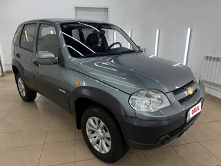2010 Chevrolet Niva I Рестайлинг, серый, 535000 рублей, вид 2