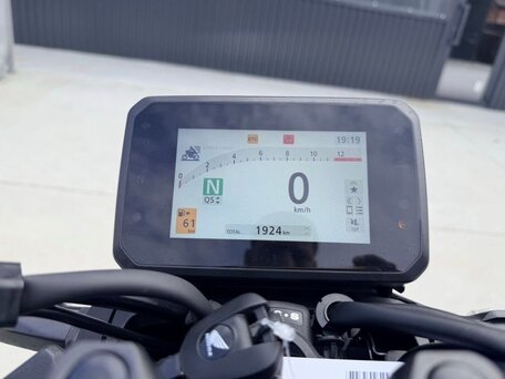 2025 Honda CB 1000 Hornet, чёрный, 1350000 рублей, вид 3